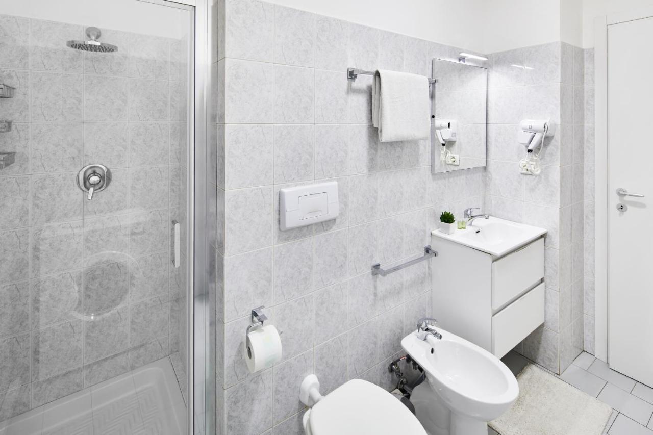 House Naviglio Quattro Apartment Milano Ngoại thất bức ảnh